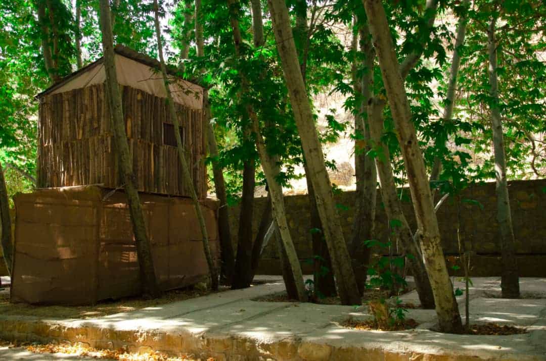 اجاره کلبه چوبی کاهگلی در پسکوهک شیراز
