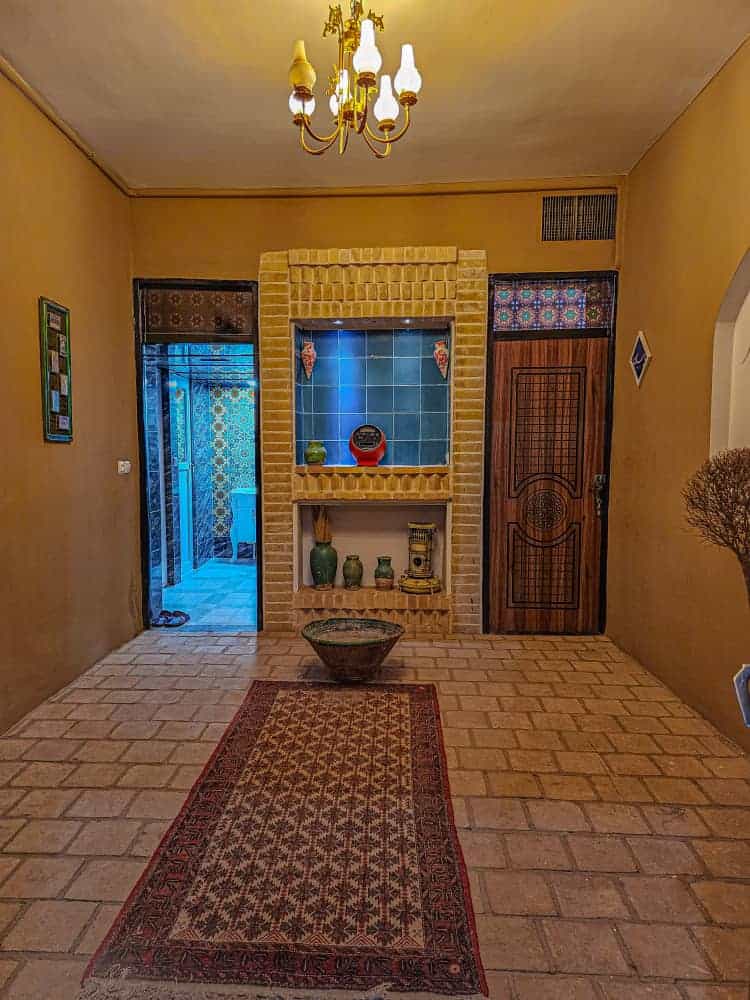 اجاره اتاق دو تخته در بادرود اصفهان - پاسبان