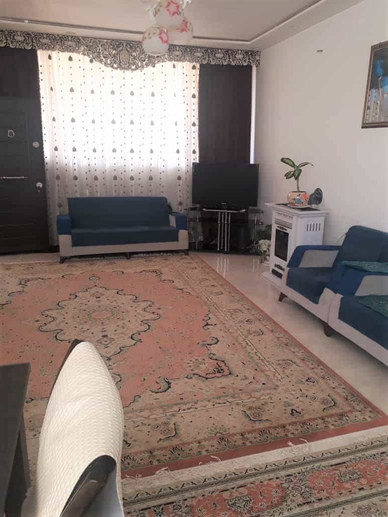 اجاره منزل  ویلایی در بلوار ایران صدرا -یک خوابه طبقه دوم70 متری