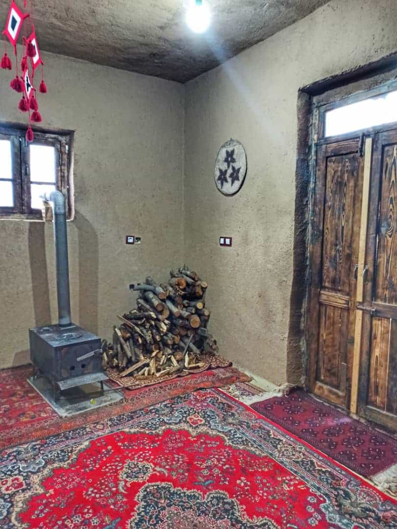 اجاره کلبه سنتی کاهگلی در بهشتی کلاله - توسکا