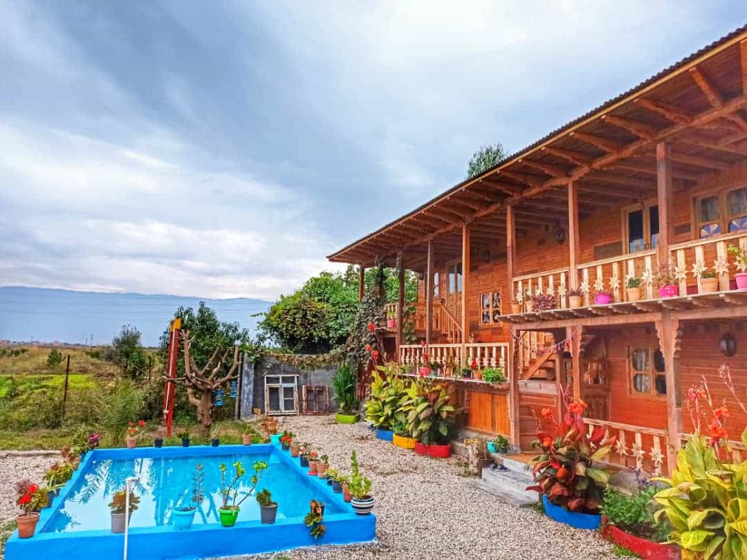 اجاره کلبه سنتی کاهگلی در بهشتی کلاله - سابینا