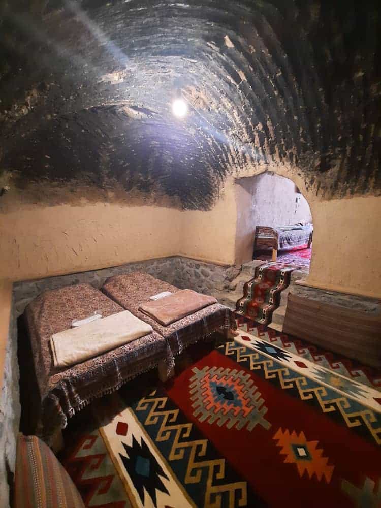 اجاره خانه سنتی در نطنز اصفهان - کاریزا