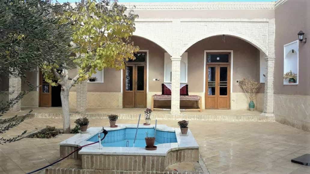 اجاره اتاق اقامتگاه بومگردی در بهشتی ورزنه - اتاق 6 - 12متری