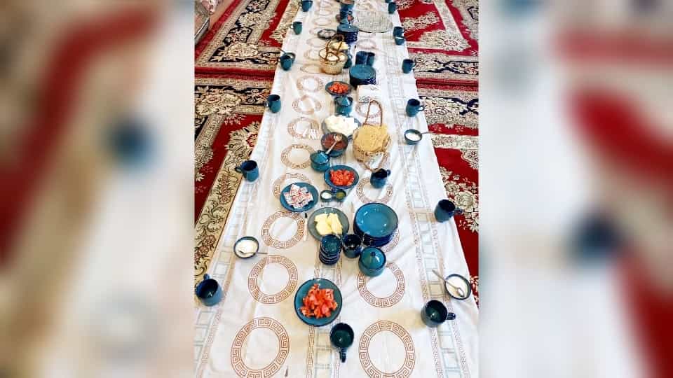 اجاره اقامتگاه بومگردی در احمدیه طبس