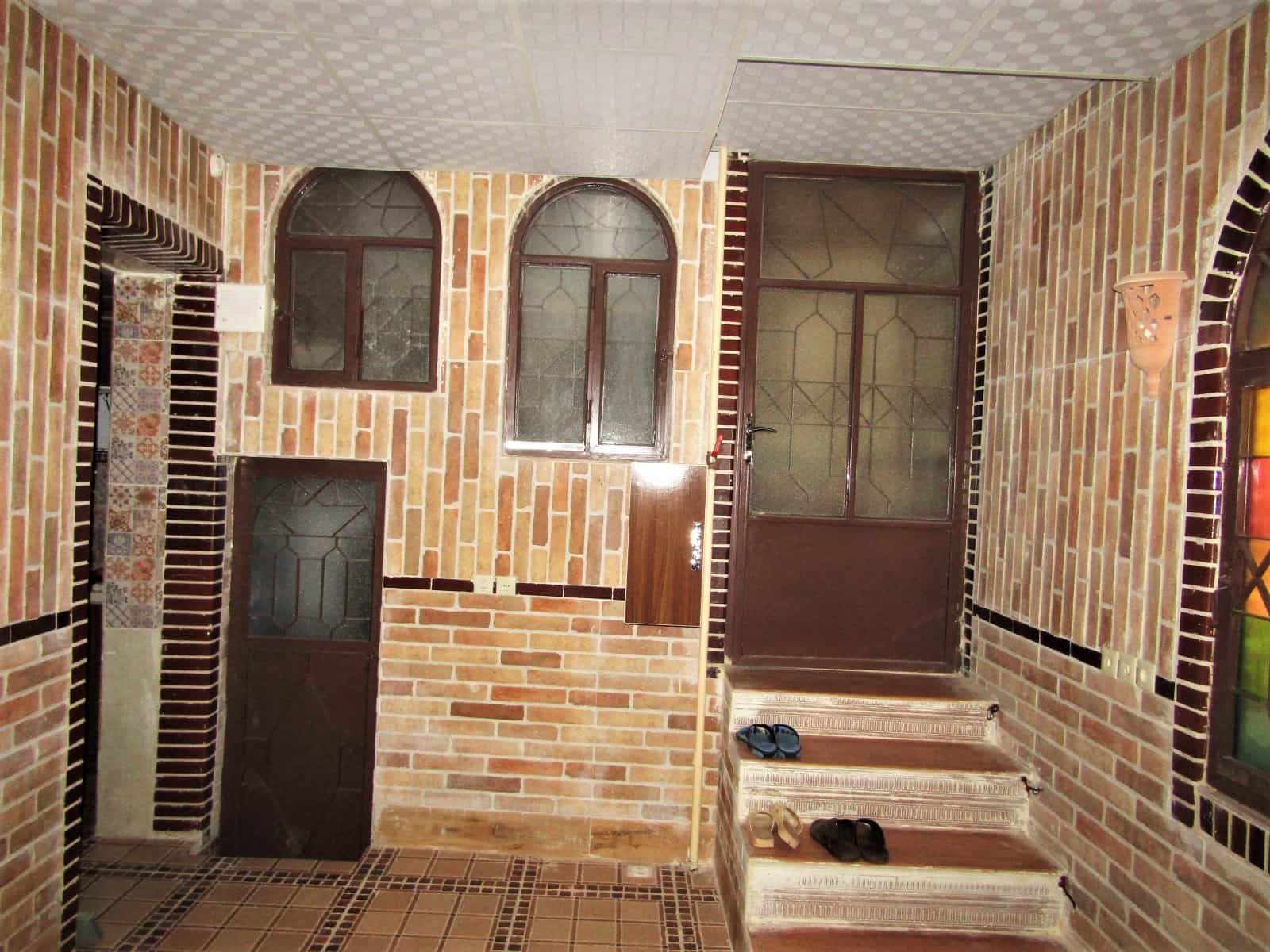 اجاره سوئیت مبله سنتی در قاضی میرحسین میبد