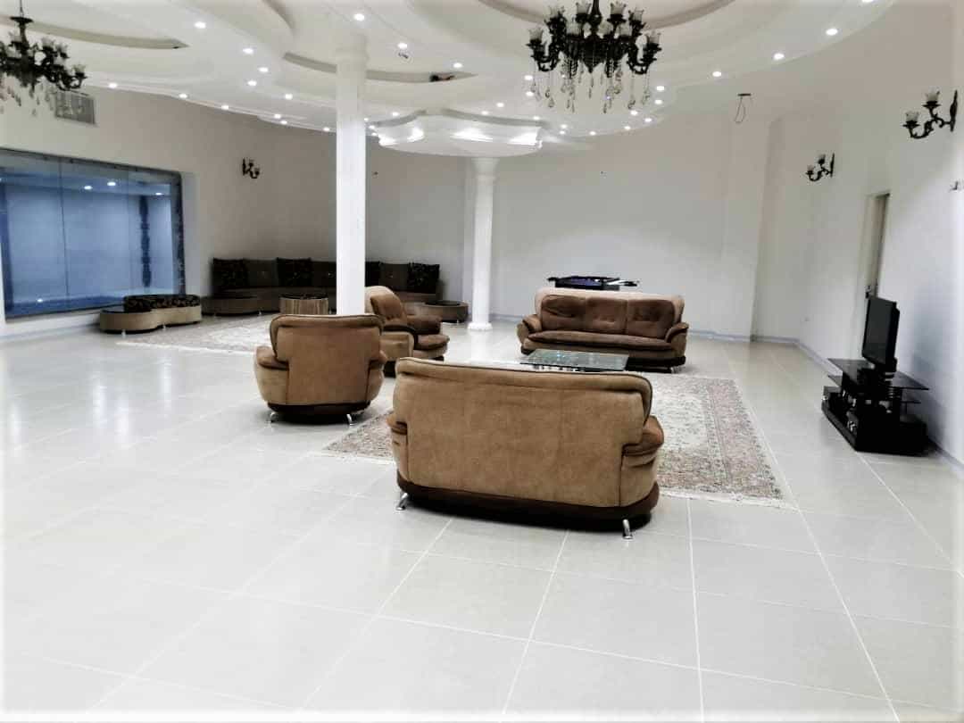 اجاره باغ ویلا با استخرسرپوشیده در گویم - شیراز