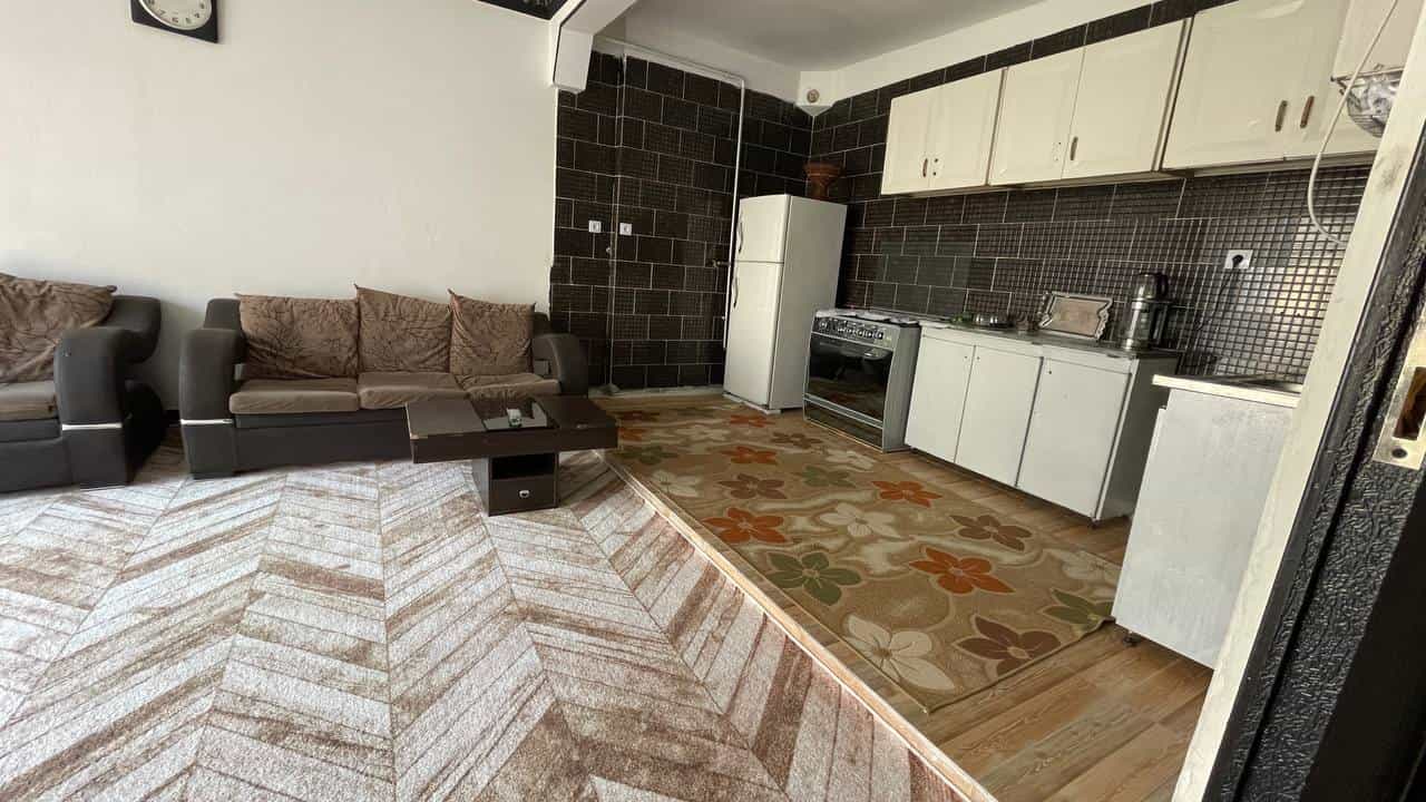 اجاره آپارتمان یک خوابه 70 متری در اورامان تخت-طبقه اول