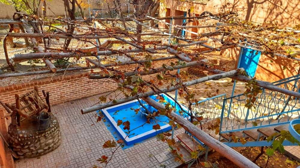 اجاره اتاق سنتی در باباسلطان خوانسار - گندم