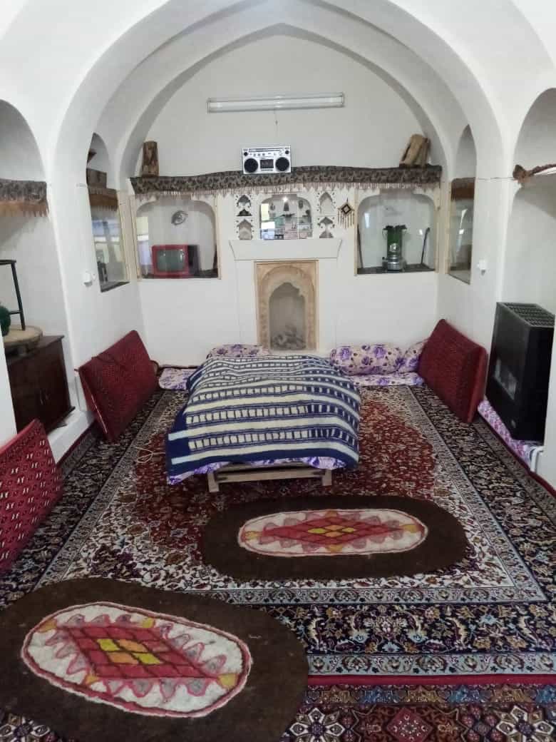 اجاره اقامتگاه سنتی در بیابانک سمنان - سرخه - شاهنشین