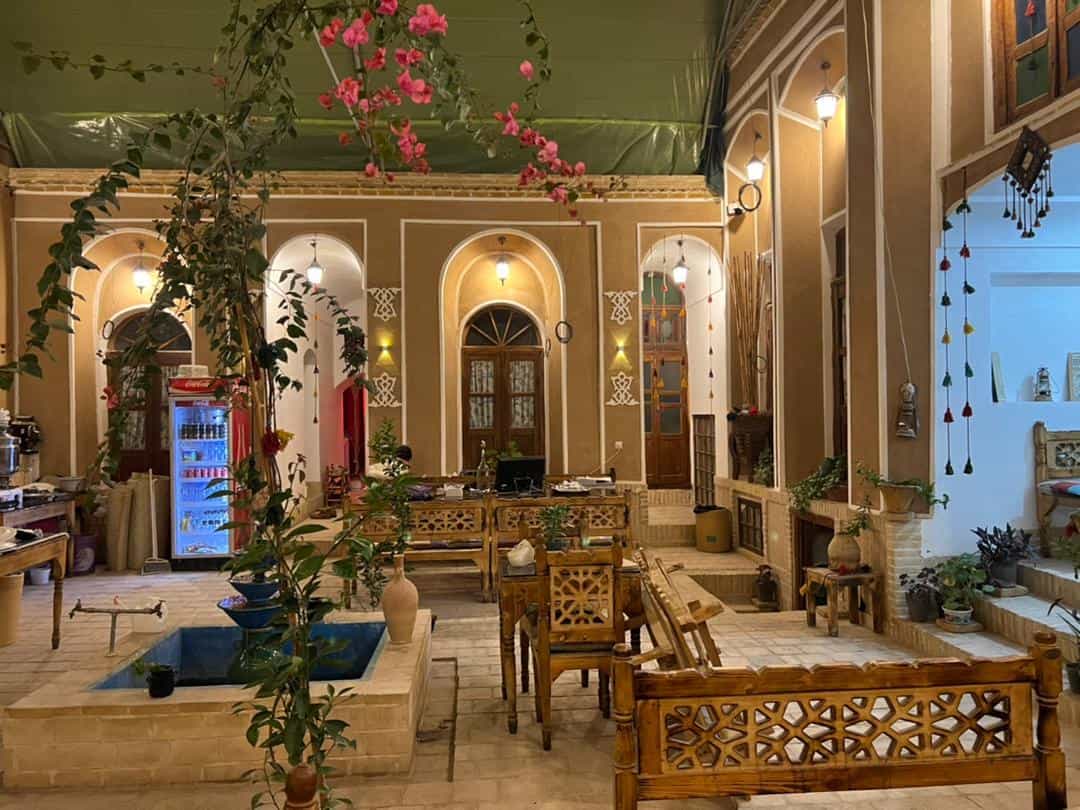 اجاره اتاق بومگردی در بلوار امام یزد - ترمه