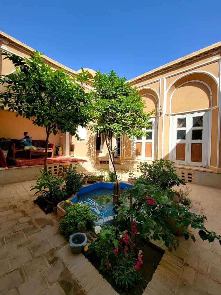 اجاره اتاق سنتی در میدان امیر چخماق یزد - کوبه 5