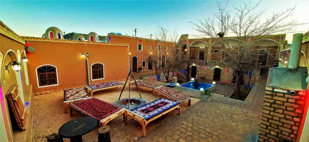 اجاره اقامتگاه بومگردی در ابوزیدآباد