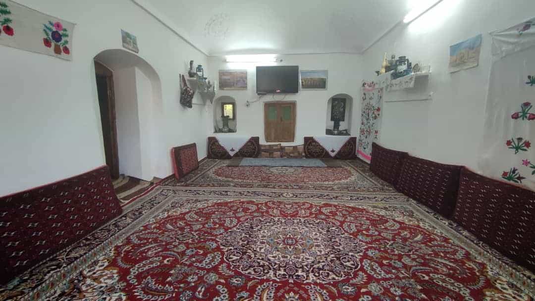 اجاره سوئیت سنتی در رشتخوار