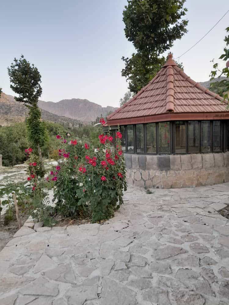 اجاره آلاچیق  در آبشار مارگون سپیدان