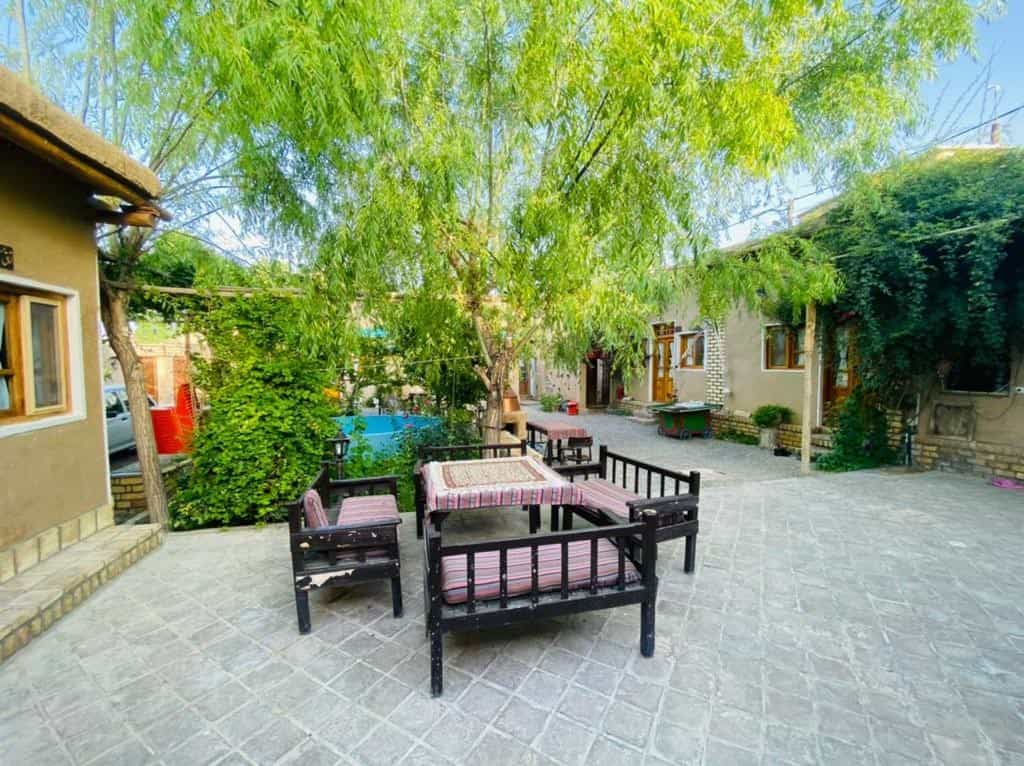 اجاره بومگردی سنتی در باغستان نطنز - مهربانو