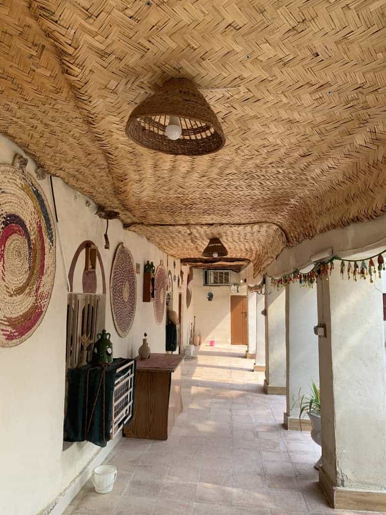 اجاره اتاق سنتی نزدیک ساحل در سیراف - جالبوت