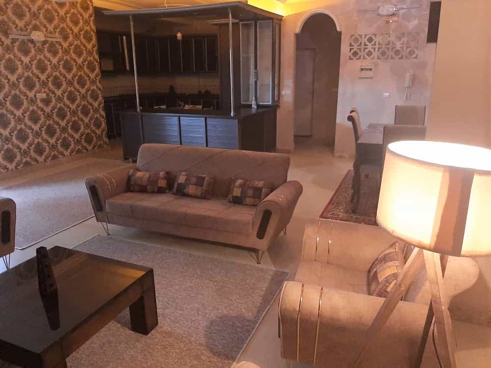 اجاره منزل ویلایی سه خوابه همکف  نزدیک ساحل در قشم