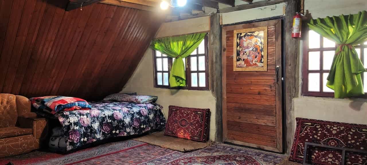 اجاره کلبه سوئیسی جنگلی در امره ساری - هلیا