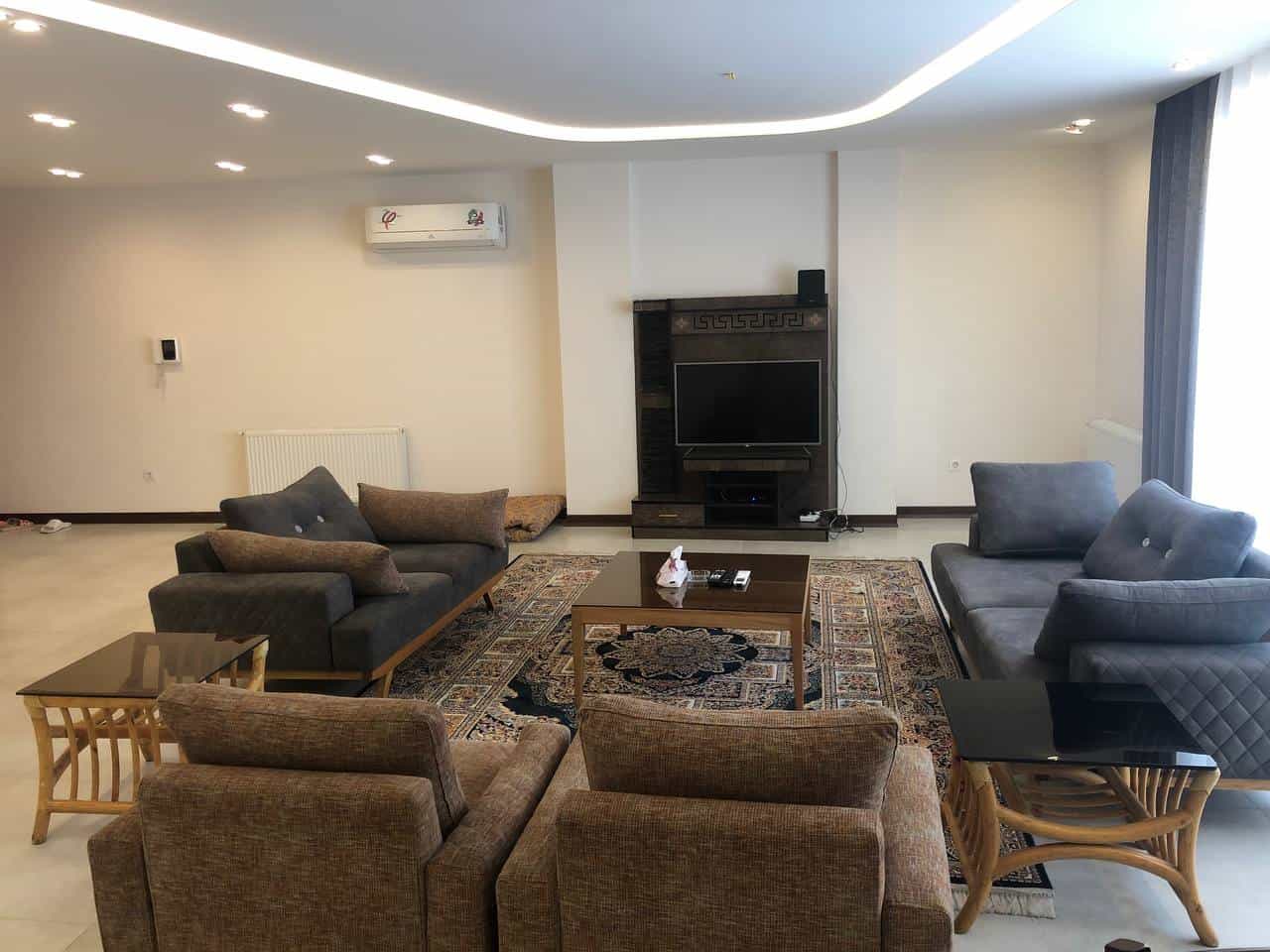 اجاره آپارتمان سه خواب در آقایی شیراز - 1