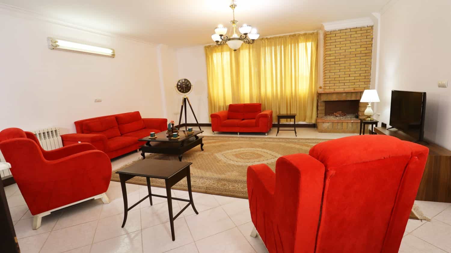 اجاره آپارتمان دوخوابه اقتصادی بلوار میرزای شیرازی شیراز - طبقه دوم