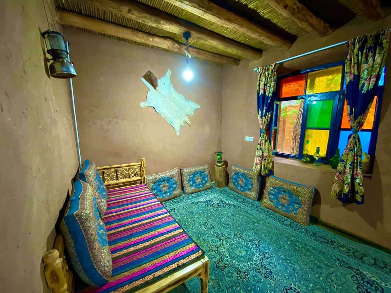 اجاره سوئیت سنتی خمده - فیروزکوه