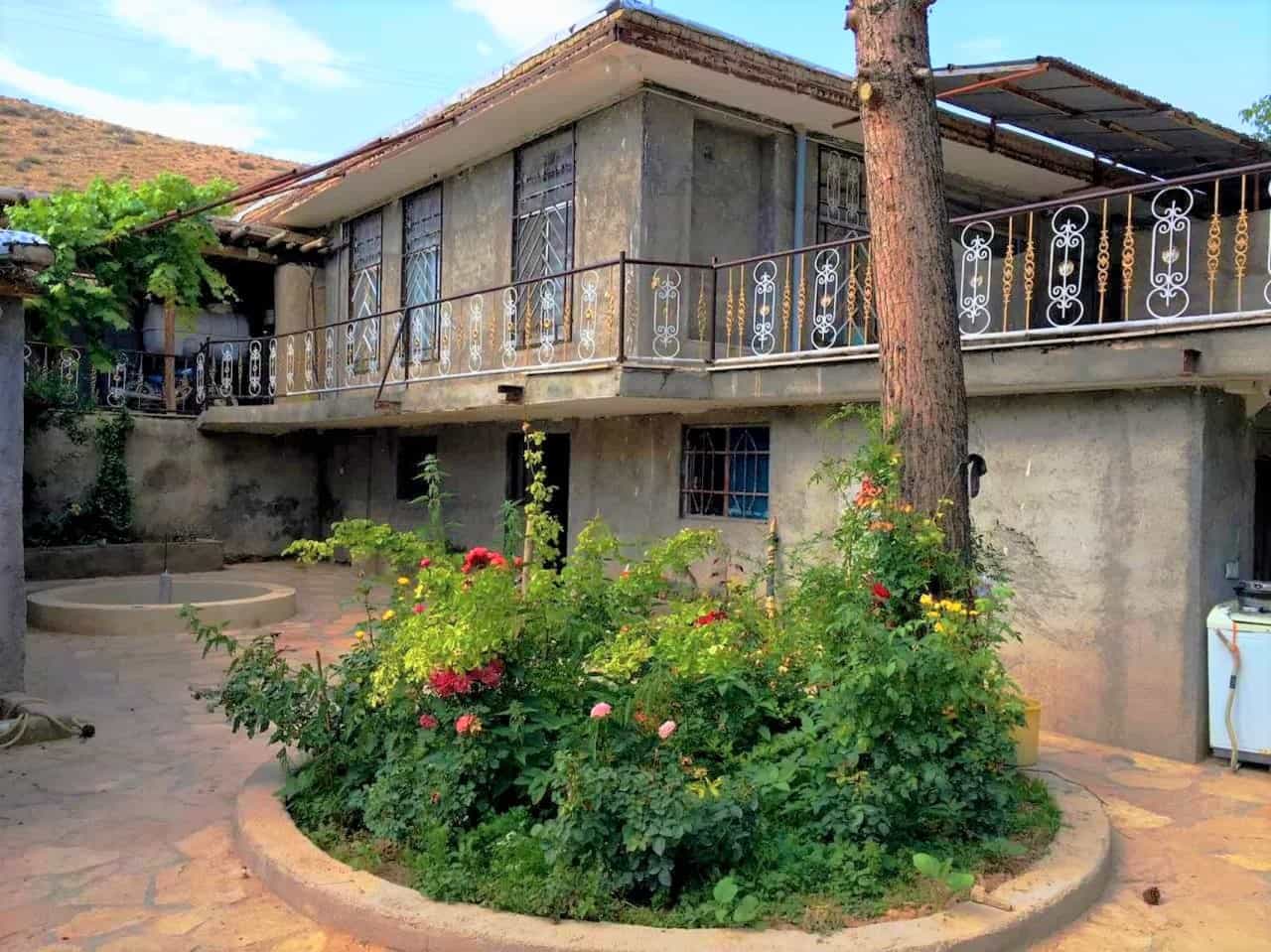 اجاره اتاق سنتی در گلیان شیروان