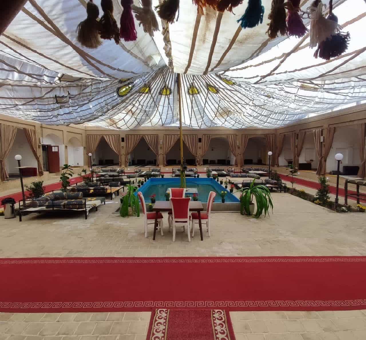 اجاره کاروانسرا در اشکدز - 2