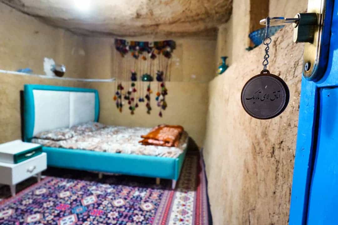 اجاره سوئیت سنتی در استهبان - لای تاریک
