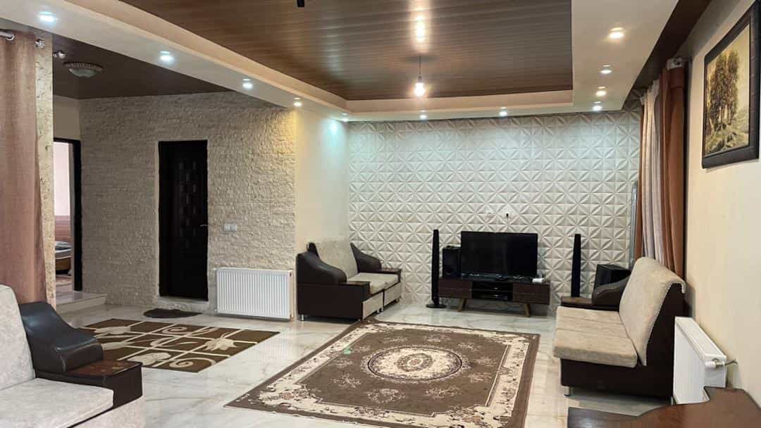 اجاره ویلا دو خوابه 120 متری  با استخر آبگرم در ساحل آرام