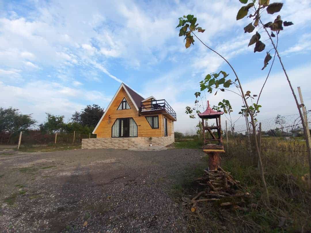 اجاره کلبه سوئیسی دو خواب در روستای اولم - 70 متر