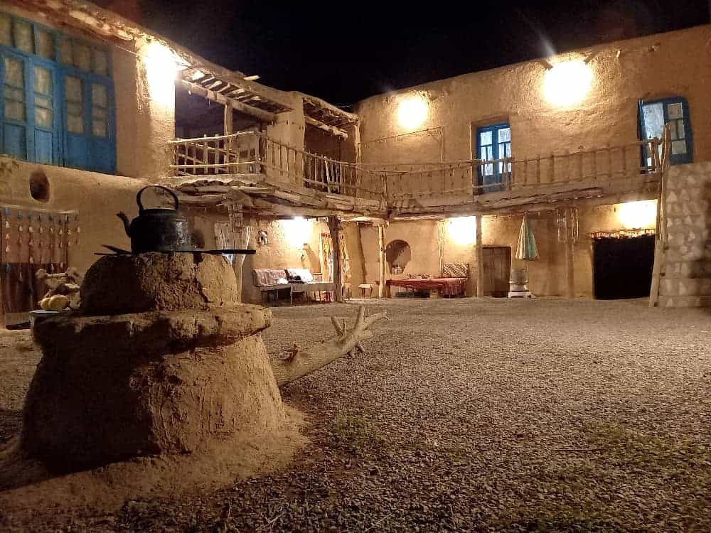 اجاره اتاق سنتی در روستا امزادجرد همدان - اتاق 2