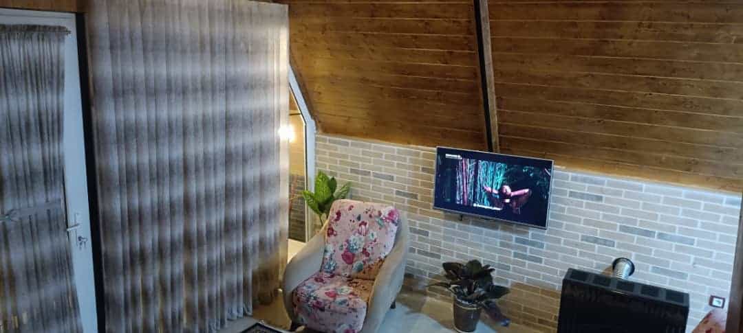 اجاره کلبه سوئیسی جنگلی در شاندرمن
