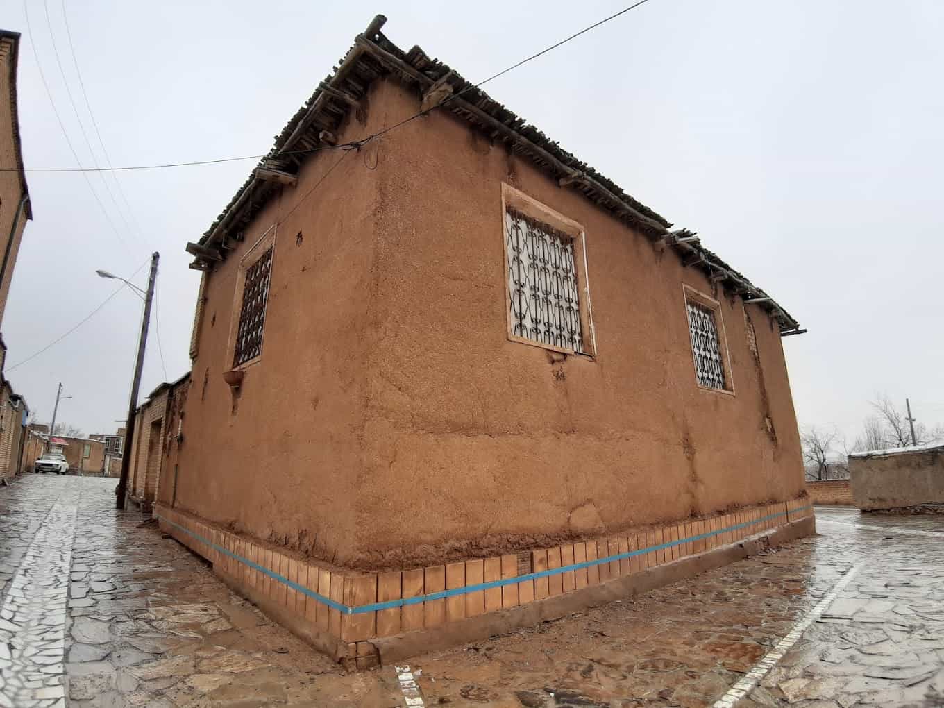 اجاره اتاق سنتی در بویین میان دشت اصفهان