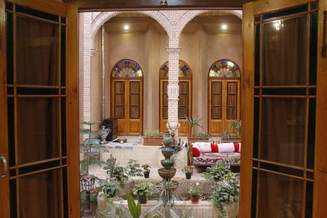 اجاره اقامتگاه بومگردی در مبارکه تفت - اتاق 2