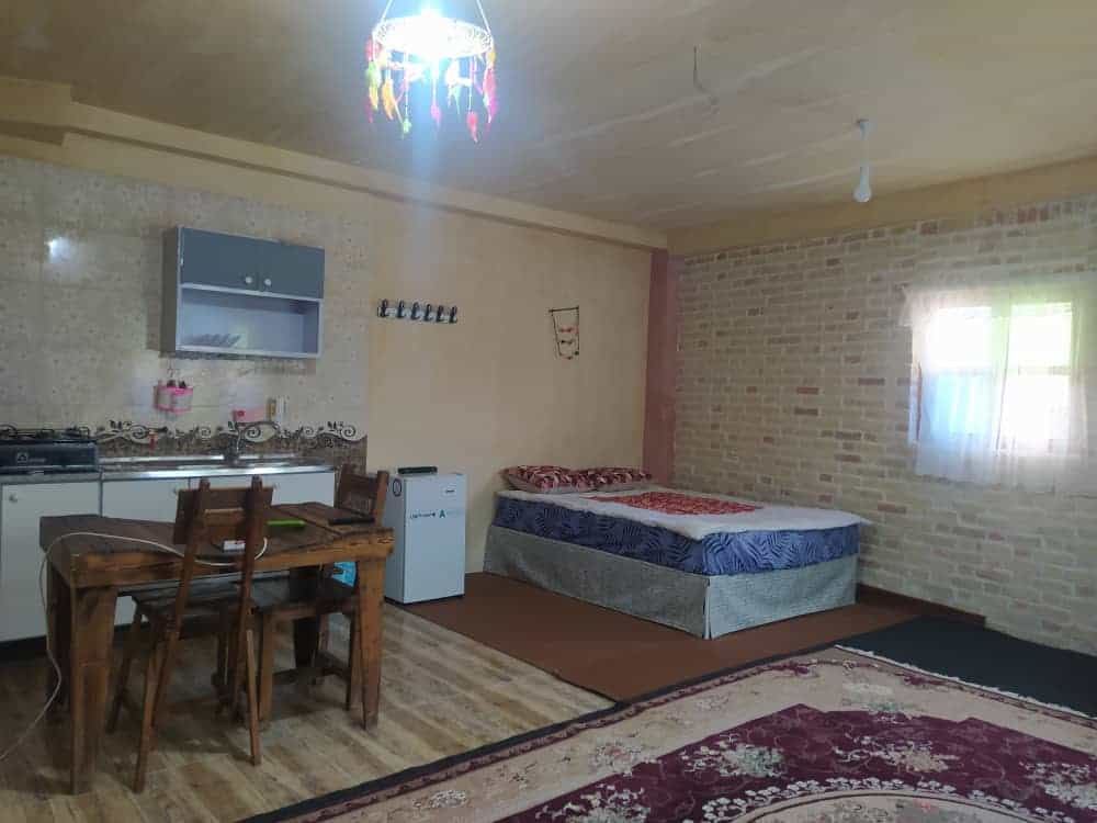 اجاره سوئیت سنتی کوهستانی قلعه چه مینودشت - شقایق