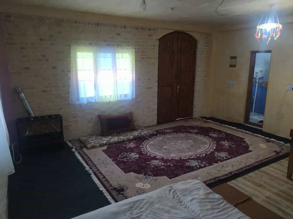 اجاره سوئیت سنتی کوهستانی قلعه چه مینودشت - شقایق