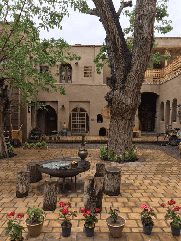 اجاره خانه سنتی در نطنز اصفهان - ایوان