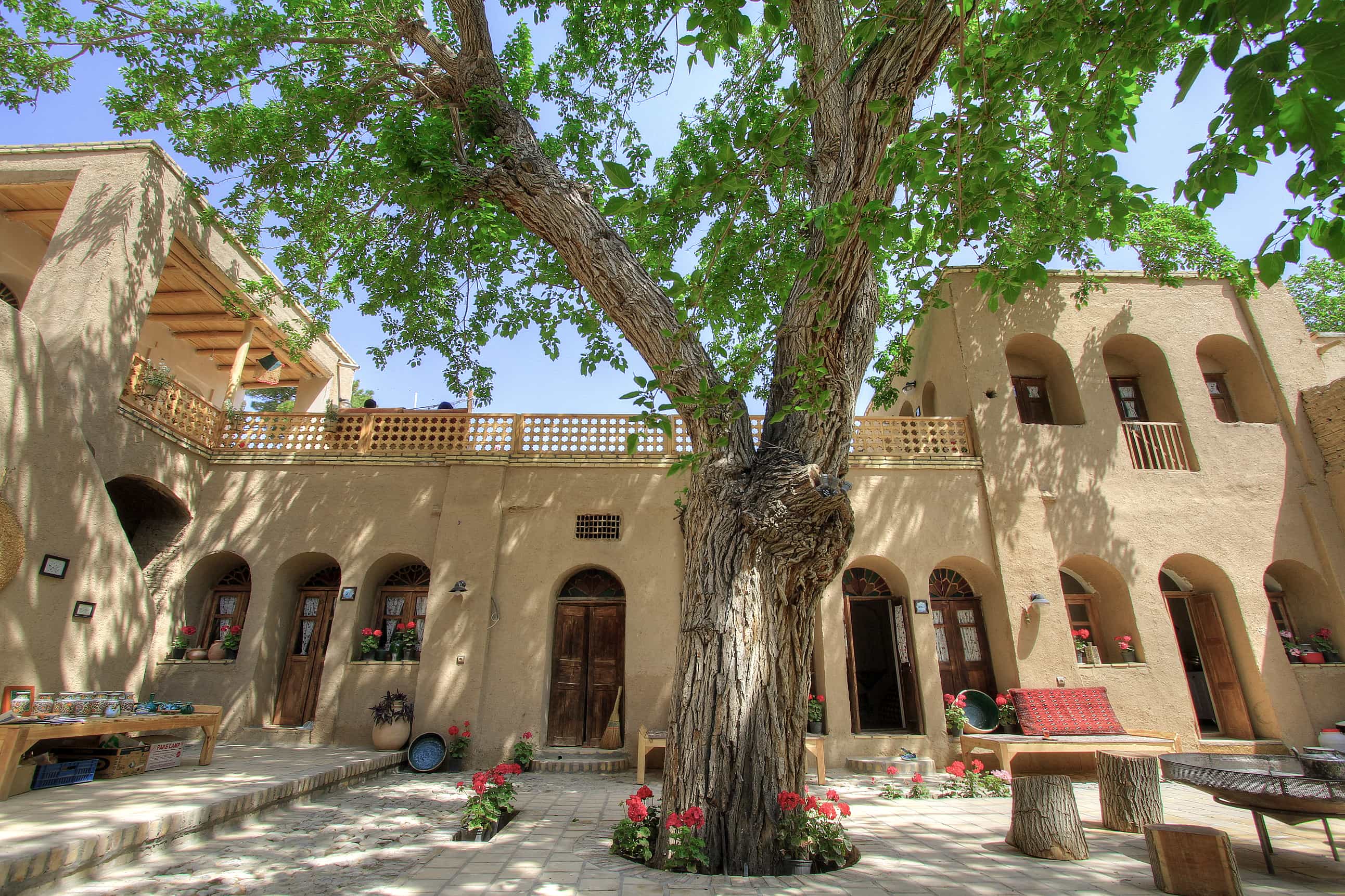 اجاره خانه سنتی در نطنز اصفهان - ایوان