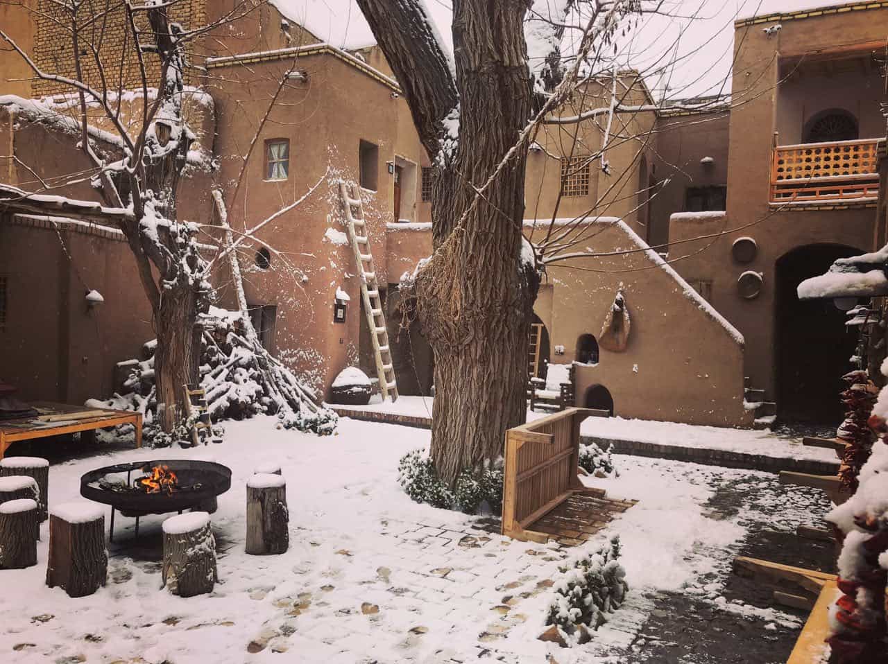 اجاره اقامتگاه بومگردی در نطنز اصفهان - سه دری