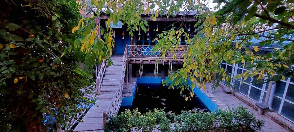 اجاره خانه سنتی نزدیک شاندیز حصارسرخ - هنرپیشه
