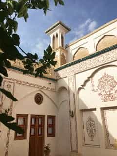 اجاره بومگری شیک و تمیز در کمال الملک کاشان
