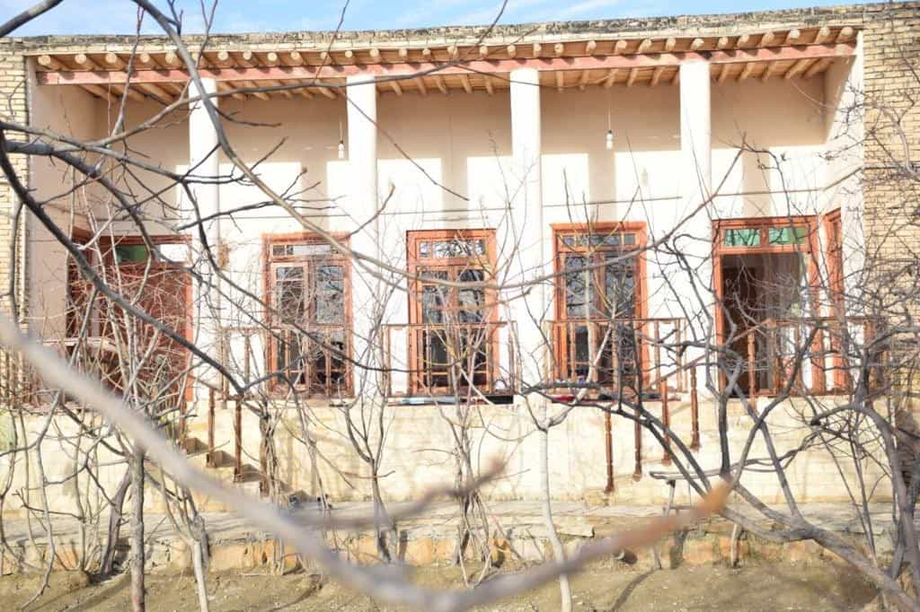 اجاره خانه سنتی در زیارت شیروان