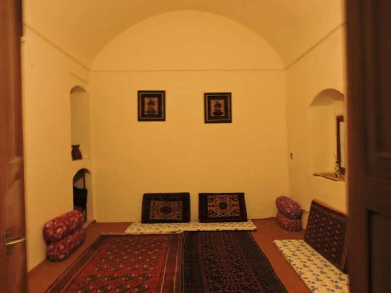 اجاره اقامتگاه بومگردی و سنتی در بیرجند 