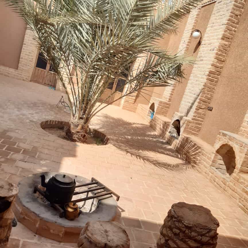 اجاره اقامتگاه سنتی ارزون در آشتیان انارک 