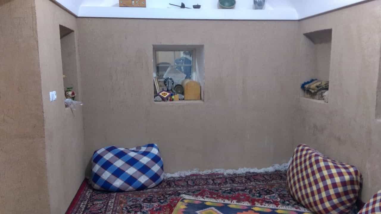 اجاره اقامتگاه بوم گردی تفریحی در قلعه تیزوک ابرکوه - اتاق 1