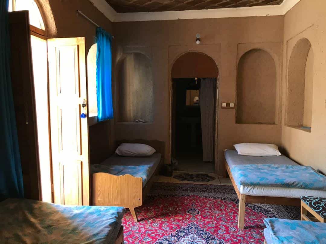 اجاره اتاق بوم گردی در آباده _ چهارتخته مستردار