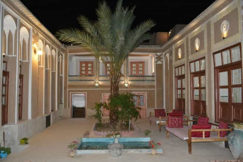 اجاره اتاق بوم گردی در یزد  -اتاق 2( دوتخته)