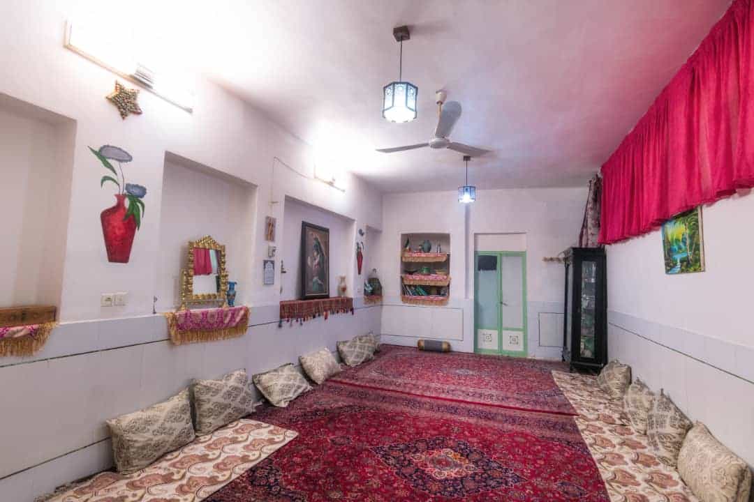 اجاره اقامتگاه بومگردی در دستجرد ورزنه - هرمزد
