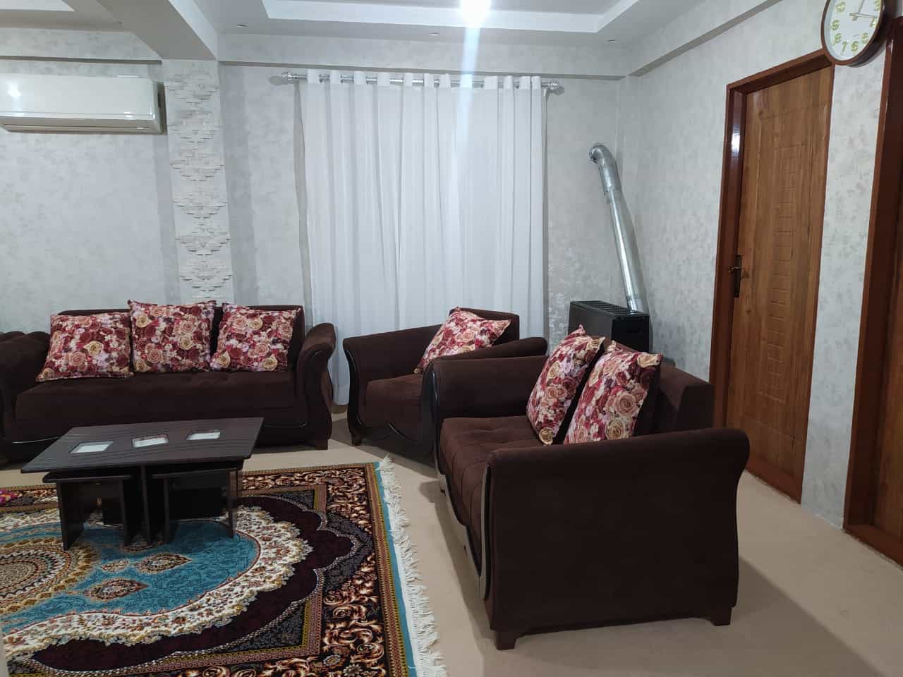اجاره  ویلا در خیابان جمهوری اسالم 