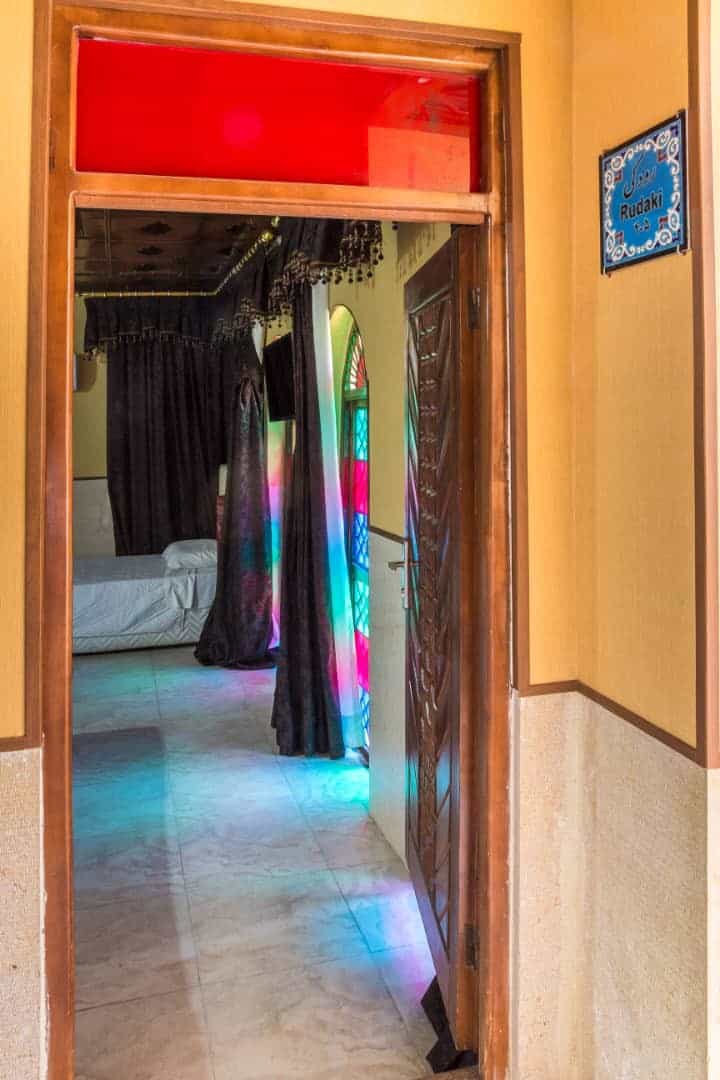 اجاره هتل آپارتمان ارزان در شیراز-405